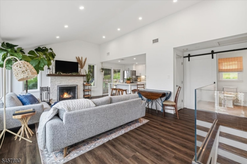 43 Birch Pkwy