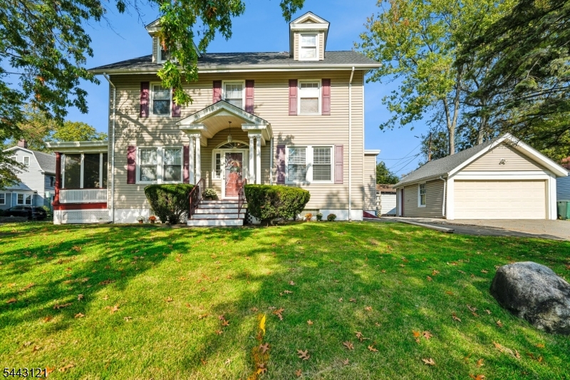 577 Varsity Rd/148 Reynolds