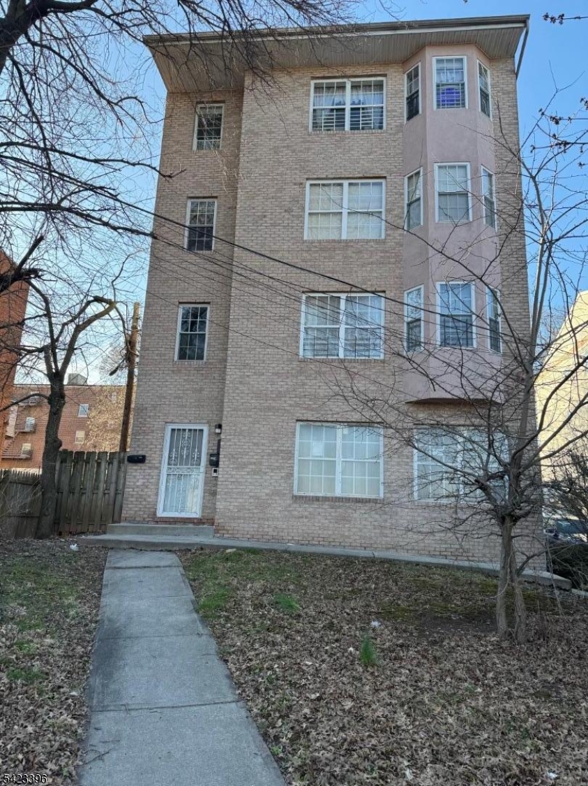 17 Parkway Dr.West, #1, East Orange City, NJ 07017 Listing Photo  0