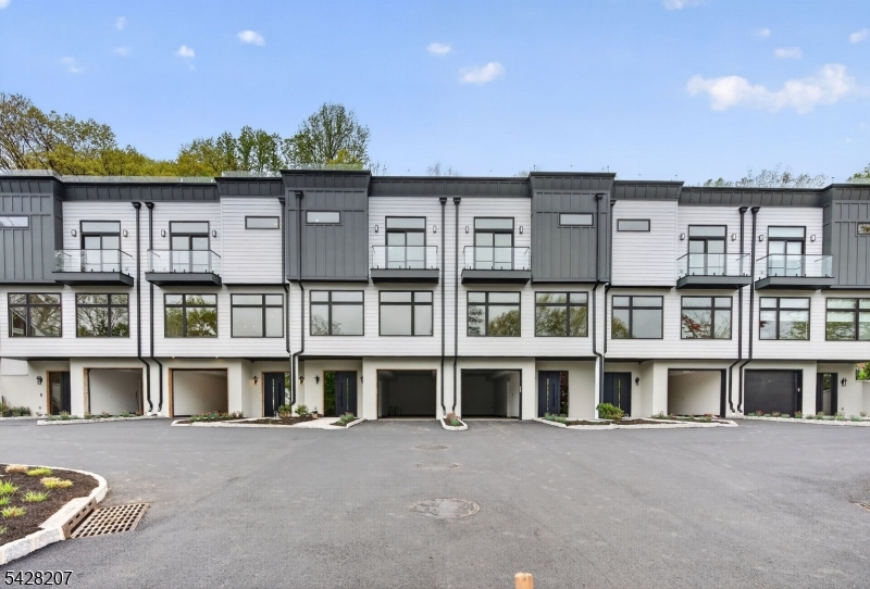 522 Valley Rd, #3, Clifton City, NJ 07013 Listing Photo  0