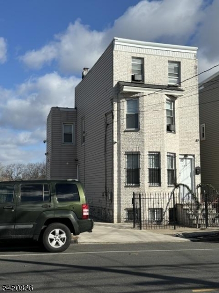 127 Verona Ave