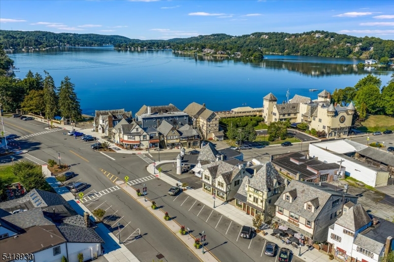 Lake Mohawk Plaza