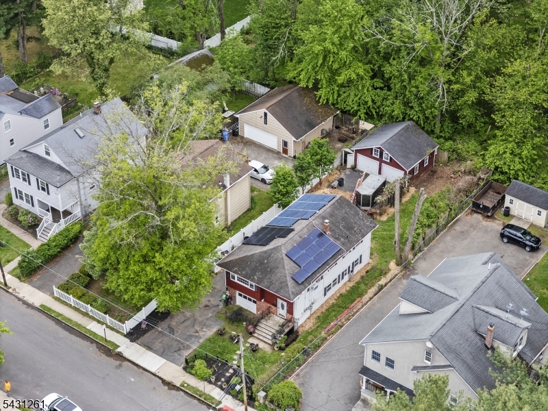 Drone Shot- neighborhood