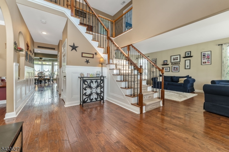TWO STORY ENTRANCE FOYER
