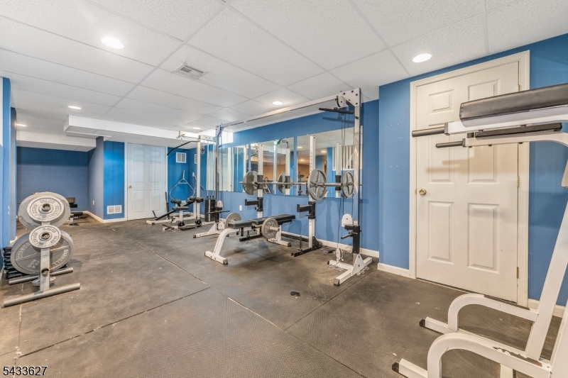 HOME GYM IN FINISHED LOWER LVL