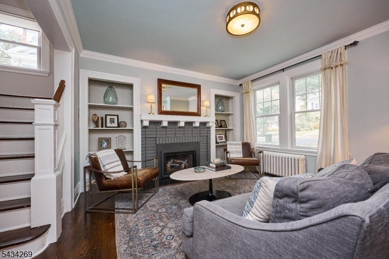 Living Room w new gas fp