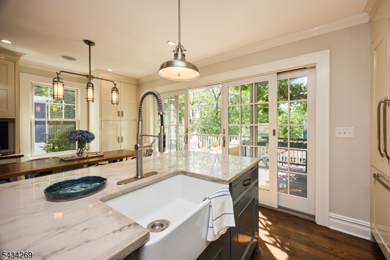 Indoor/Outdoor Living