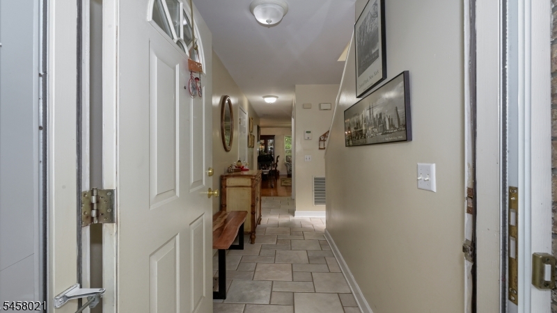 58 Parkside Ct