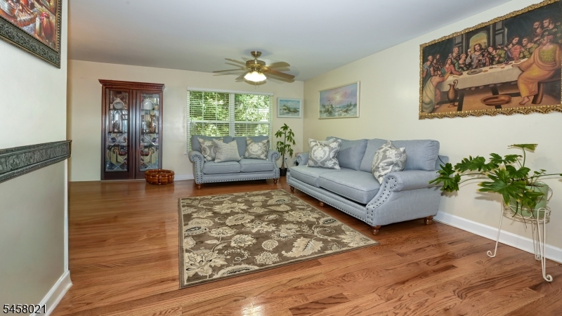 58 Parkside Ct