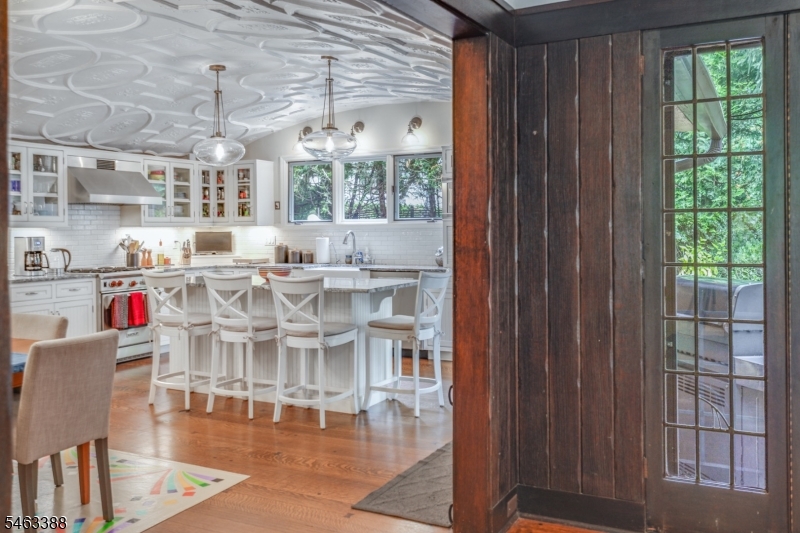27 Village Green Ct