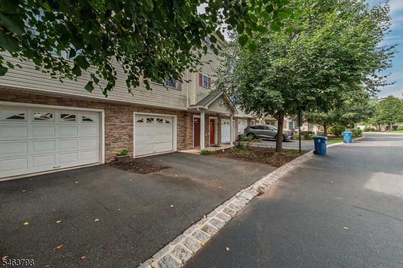 24 Alerica Ln
