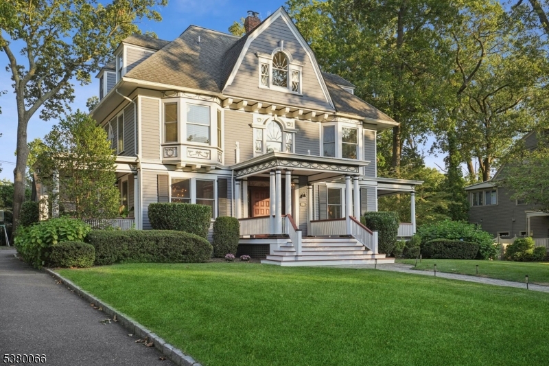 45 Douglas Rd, Glen Ridge Twp., NJ 07028