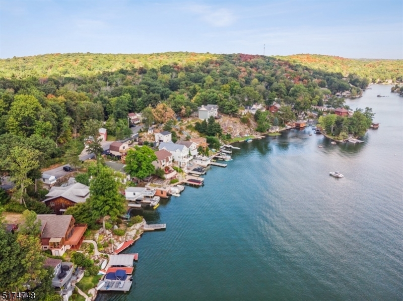 29 PAPOOSE TRL, HOPATCONG, NJ 07821 Lake Hopatcong Real Estate