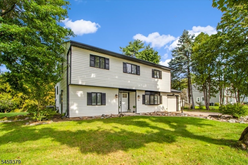 53 Sylvan Ter