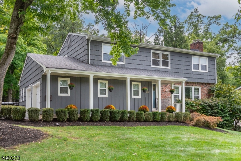 66 Darlington Dr