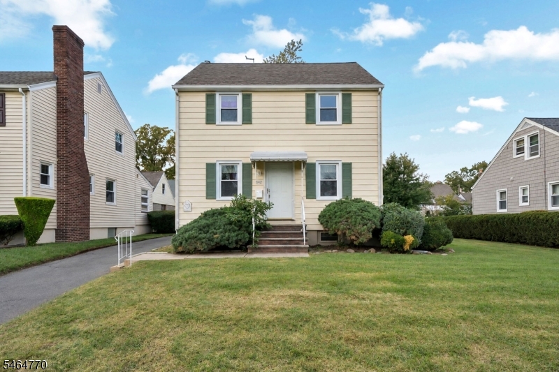 842 Travers St, Union Twp. - Union, NJ 07083