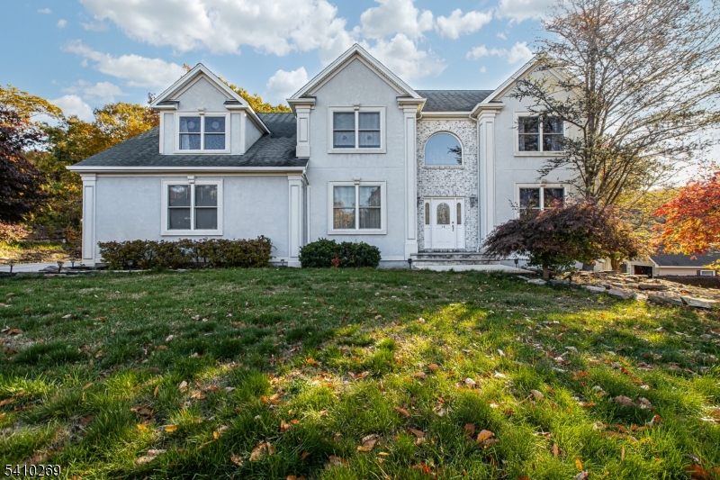 14 Stone Cliff Ter, Jefferson Twp., NJ 07438