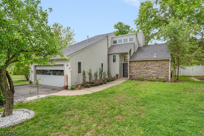 36 Gates Rd
