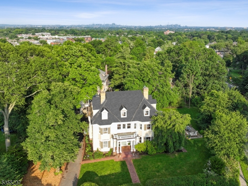 83 S Fullerton Ave, Montclair Twp., NJ 07042