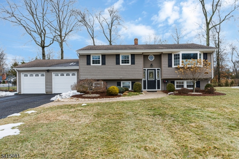 20 Hayward St, Bridgewater Twp, NJ 08805