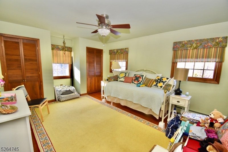 1086 WELDON RD, JEFFERSON TWP., NJ 07438 The Juba Team Realty