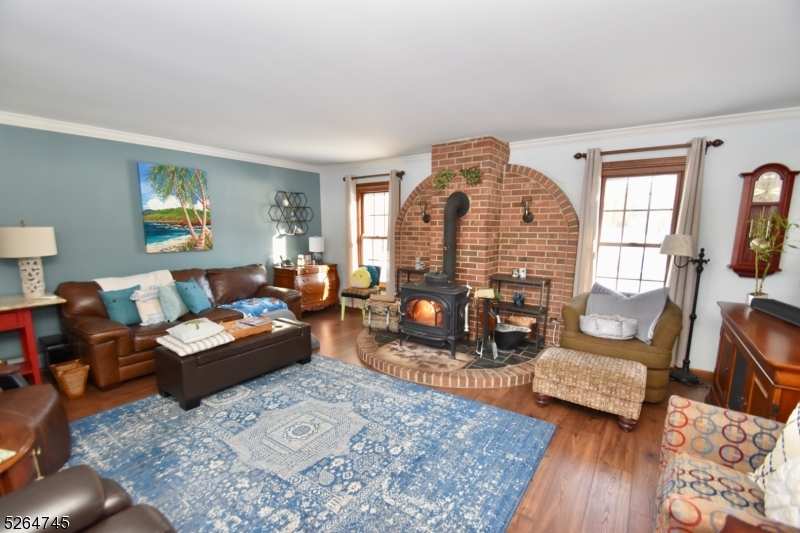 1086 WELDON RD, JEFFERSON TWP., NJ 07438 The Juba Team Realty