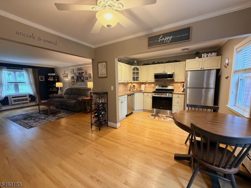 1124 Valley Rd #1A