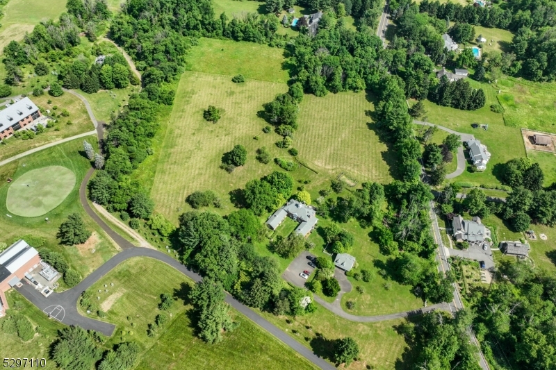 49 Liberty Corner Rd