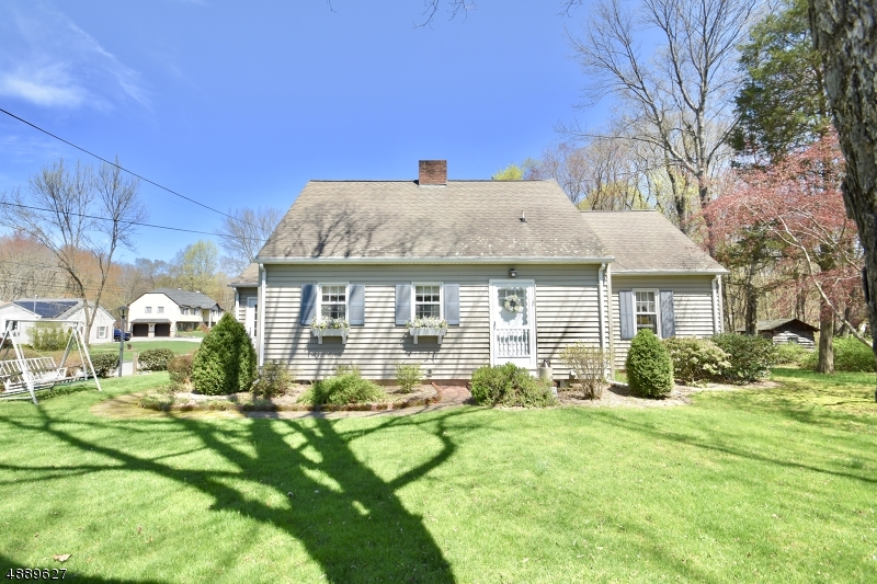 42 MILTON RD, JEFFERSON TWP., NJ 07438 The Juba Team Realty