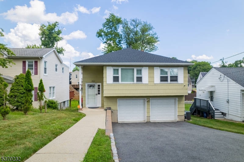 16 Fundus Rd, West Orange Twp, NJ 07052