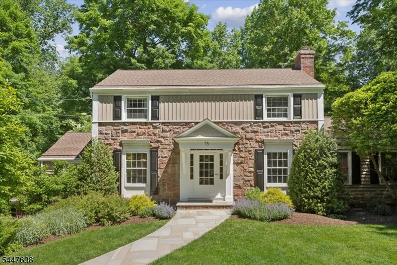  75 Club Dr, New Providence, NJ 07901 