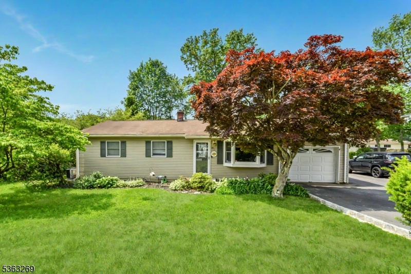 18 Apollo Dr