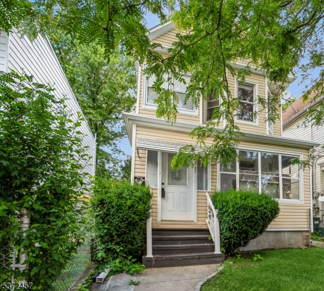 33 Liberty St, West Orange Twp, NJ 07052