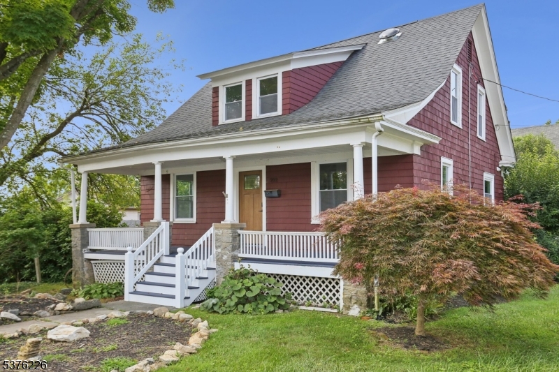 702 Washington St, Hackettstown to, NJ 07840