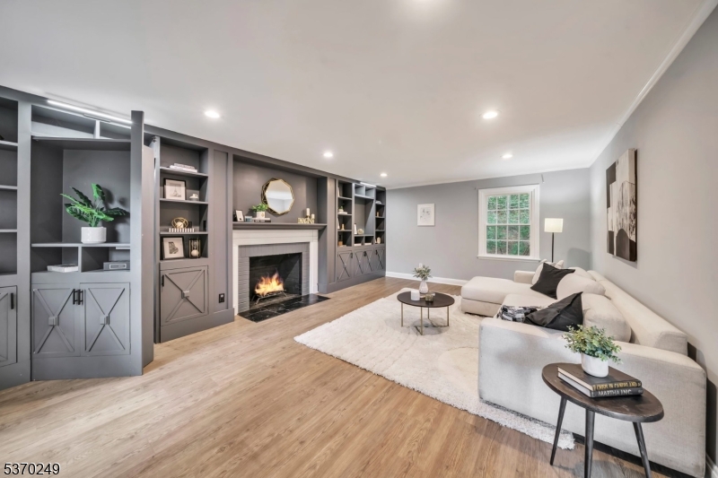  359 Dogwood Way, Mountainside Bo, NJ 07092 