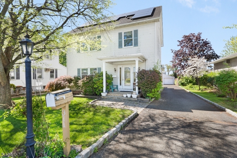 311 Bell Ave