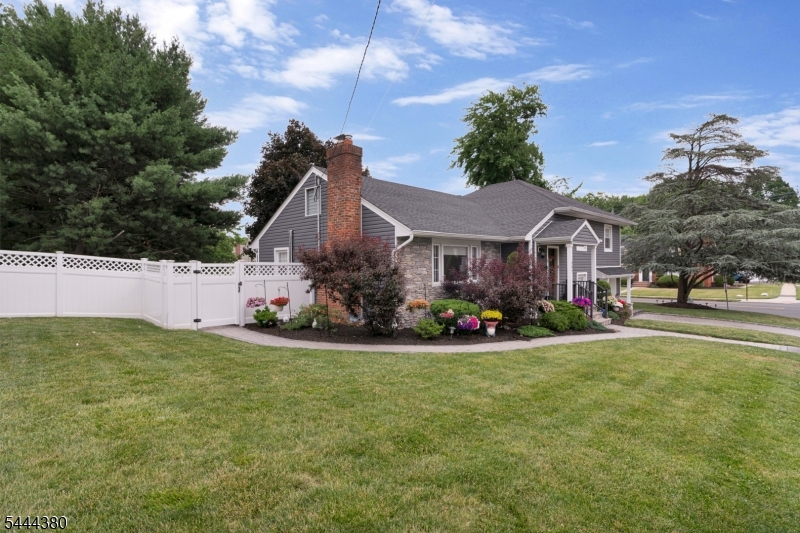 307 Minute Arms Rd, Union Twp. - Union, NJ 07083