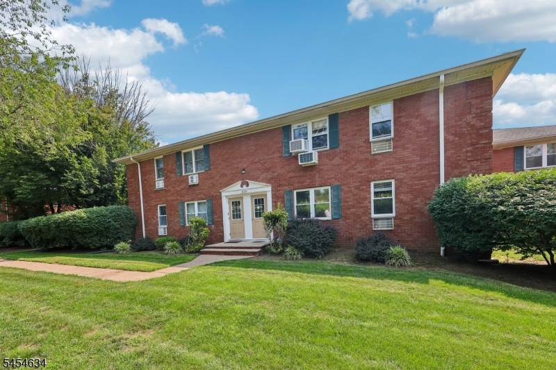 1130 Valley Rd #1B