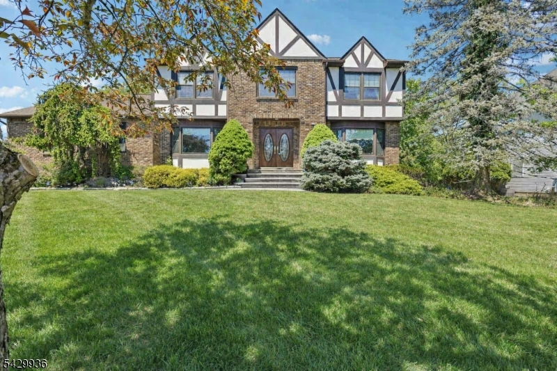 28 Verkade Dr