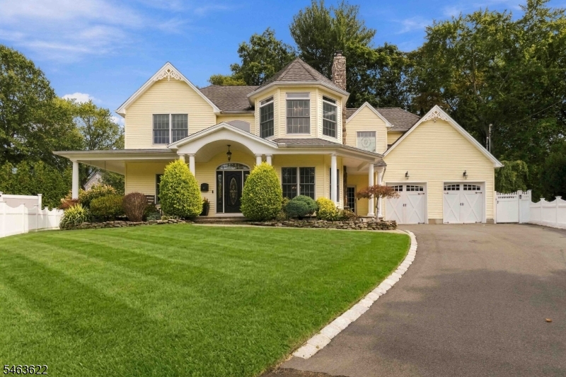 15 Chapel Pl
