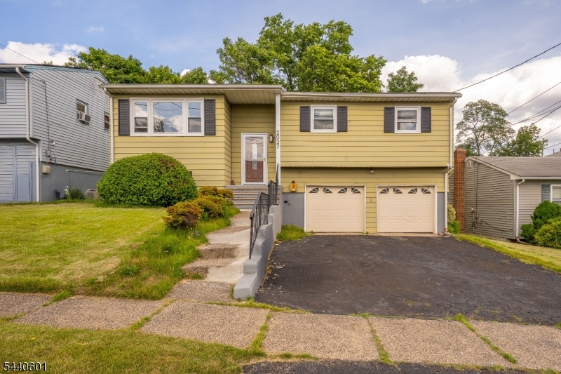 2037 Tampa Ter, Union Twp. - Union, NJ 07083