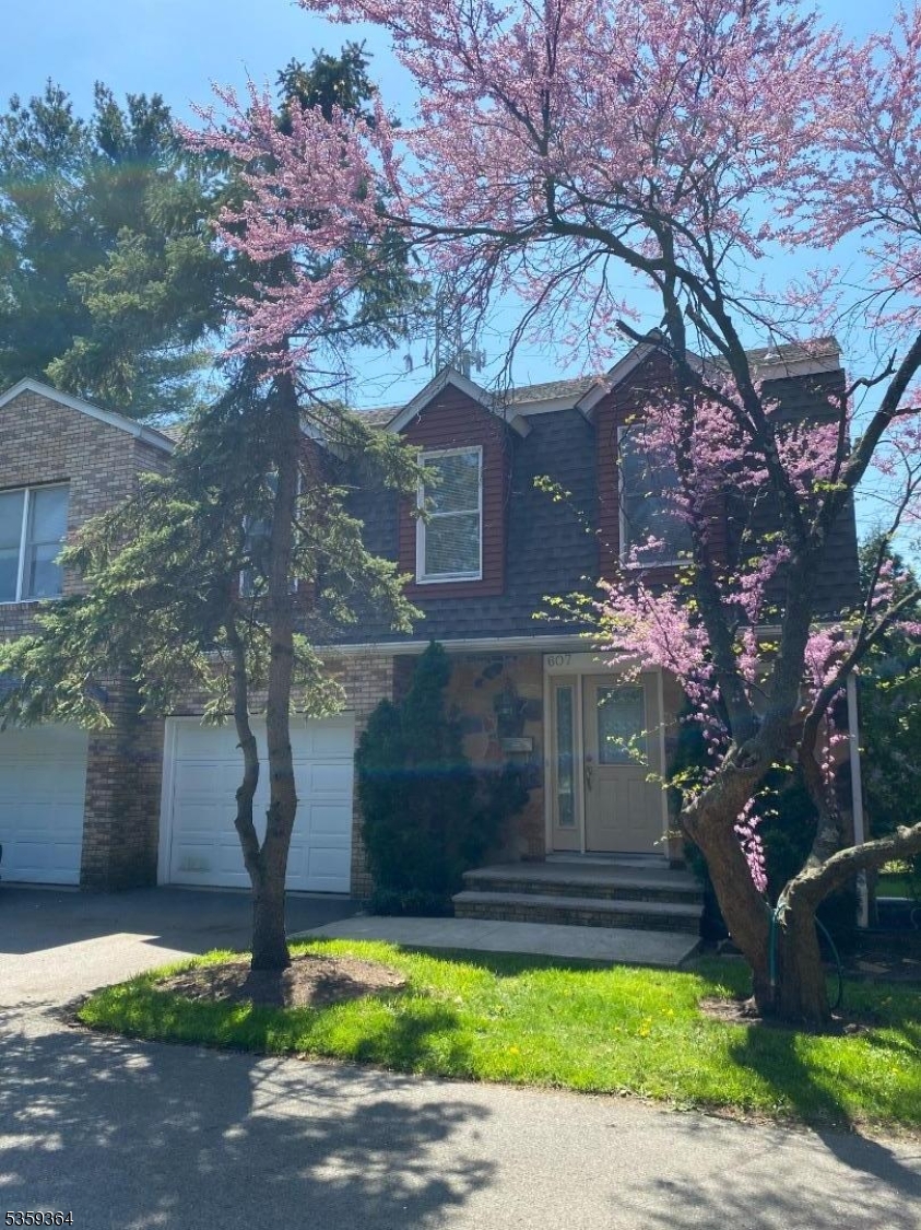 607 Grove St, Clifton City, NJ 07013