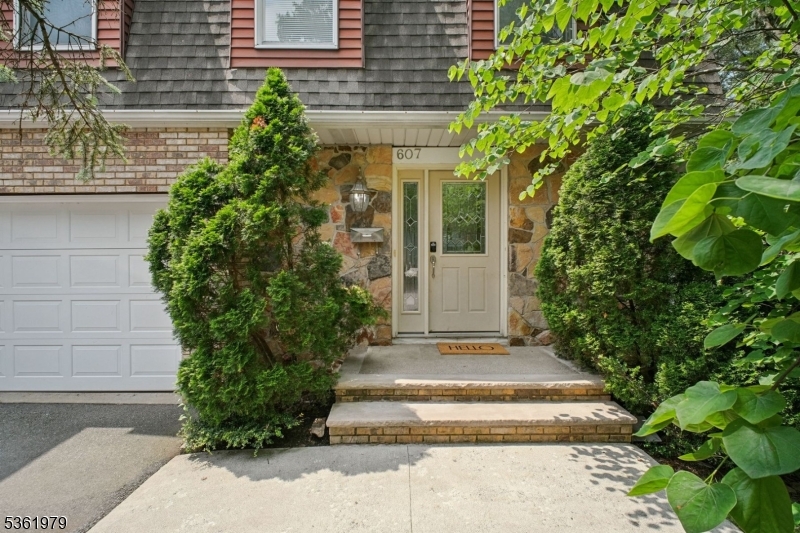 607 Grove St, Clifton City, NJ 07013