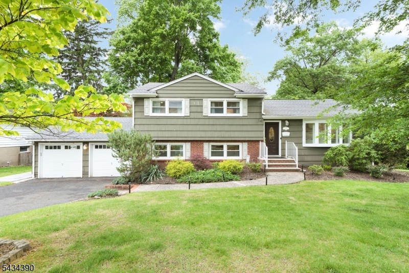 73 Seminole Ave