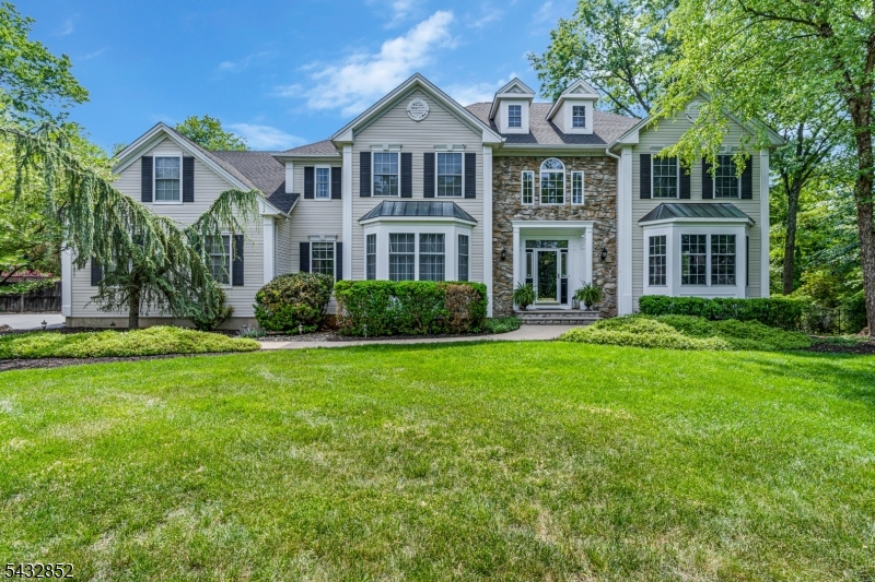 8 Yohn Dr, Bridgewater Twp, NJ 08807