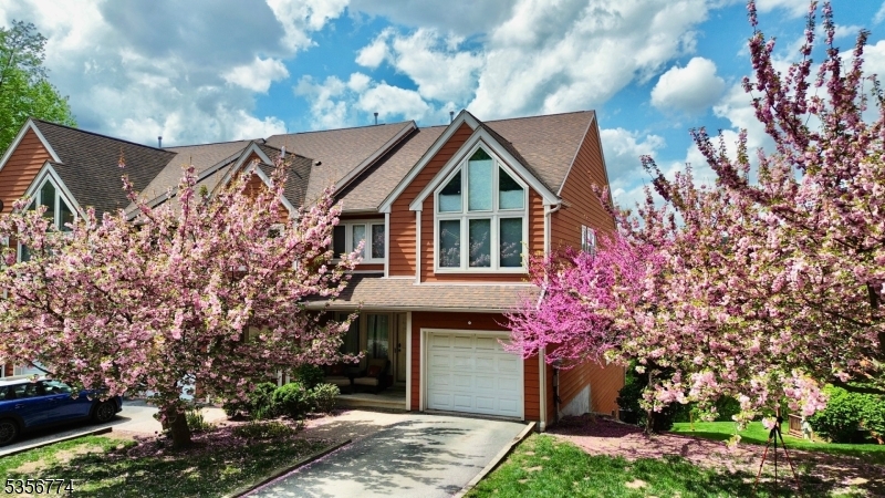 1 Wimbledon Dr #3