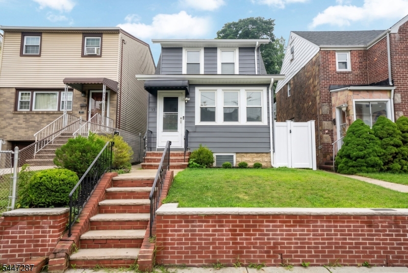 73 Ilford Ave, North Arlington, NJ 07031