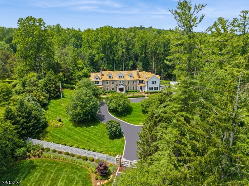 119 Mosle Rd, Mendham Twp., NJ 07945