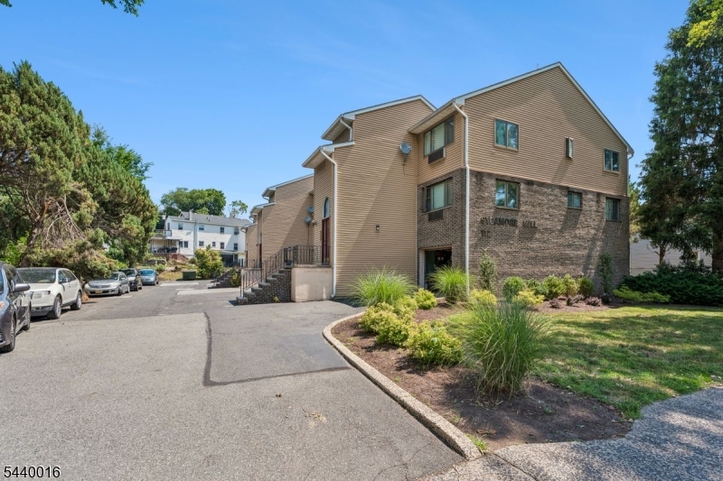 112 Mill St, Unit H #H, Belleville Twp, NJ 07109