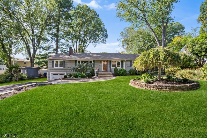  333 Old Tote Rd, Mountainside Bo, NJ 07092 